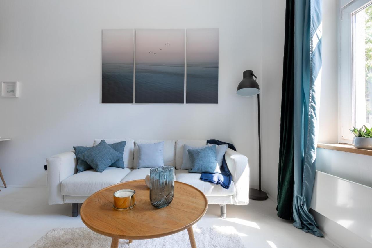 Black And White Apartment Budapest Esterno foto
